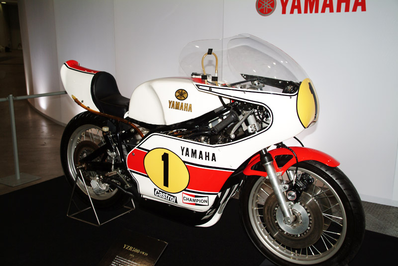 3-YAMAHA_YZR500_OW20