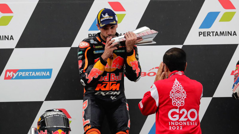 Oliveira-Idonesia-Podio