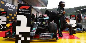 pole-position-qualifier-lewis-hamilton